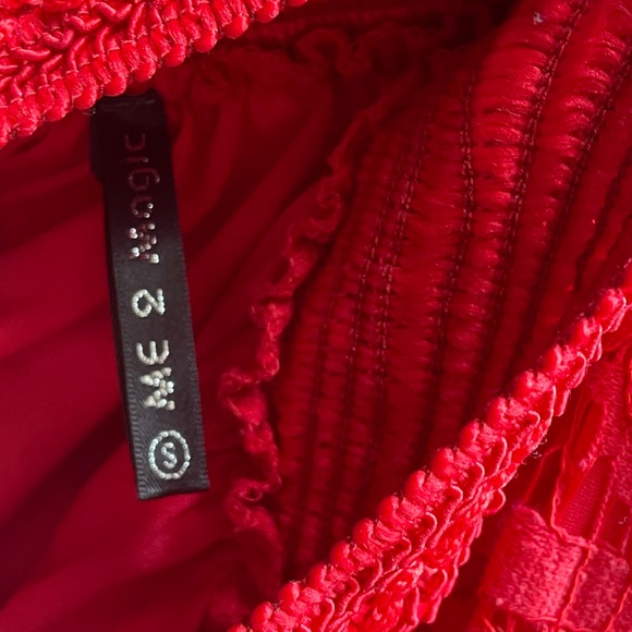 Red midi skirt - Picture 2 of 2